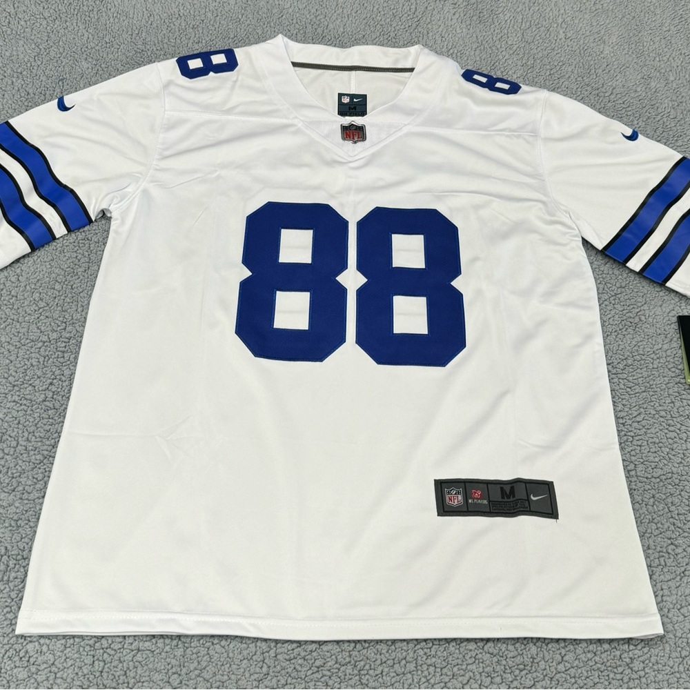 CeeDee Lamb Dallas Cowboys Jersey White Stiched Men’s Nike M L XL 2XL XXL